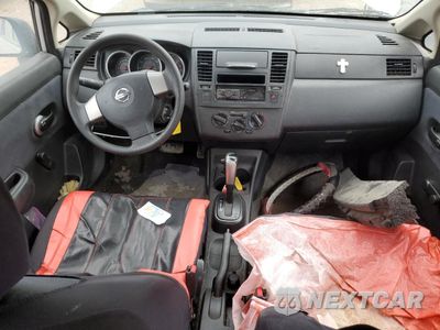 Zdjęcie 8 z 13 samochodu: 2011 NISSAN VERSA S VIN:3N1CC1AP8BL372135 - miniatura