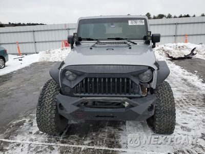 Piąte zdjęcie samochodu w środku: 2014 JEEP WRANGLER UNLIMITED SPORT VIN:1C4BJWDG2EL308759 - miniatura