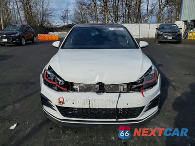 Piąte zdjęcie samochodu w środku: 2018 VOLKSWAGEN GTI S VIN:3VW547AU0JM264738 - miniatura