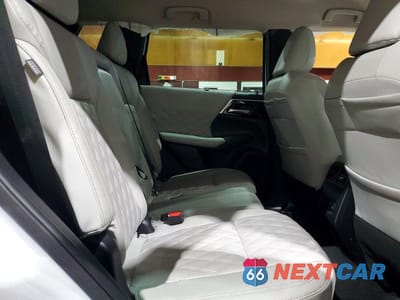 Zdjęcie 11 z 14 samochodu: 2023 MITSUBISHI OUTLANDER SEL VIN:JA4J4VA83PZ020947 - miniatura