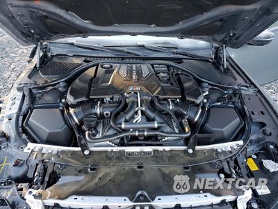 Zdjęcie 11 z 13 samochodu: 2024 BMW M8 VIN:WBSGV0C07RCR42997 - miniatura