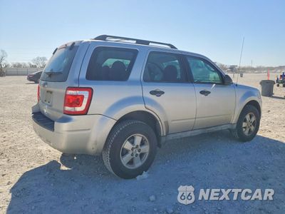 Trzecie zdjęcie samochodu z tyłu: 2010 FORD ESCAPE XLS VIN:1FMCU0C75AKA72324 - miniatura