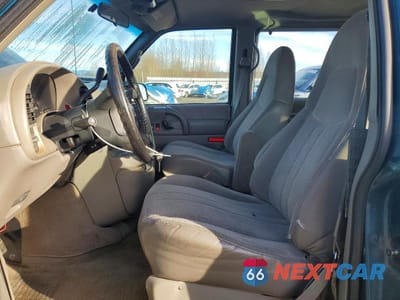 Zdjęcie 7 z 14 samochodu: 2000 CHEVROLET ASTRO VIN:1GNEL19W6YB128969 - miniatura
