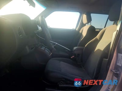 Zdjęcie 7 z 13 samochodu: 2011 JEEP PATRIOT SPORT VIN:1J4NT1GA2BD170349 - miniatura