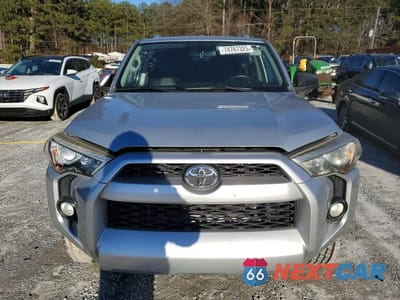 Piąte zdjęcie samochodu w środku: 2016 TOYOTA 4RUNNER SR5 VIN:JTEZU5JR3G5115299 - miniatura