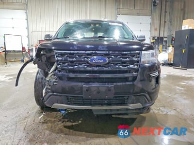 Piąte zdjęcie samochodu w środku: 2019 FORD EXPLORER XLT VIN:1FM5K8D84KGB32327 - miniatura