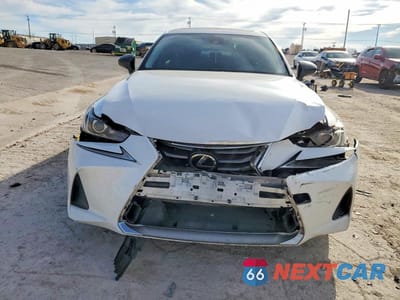 Piąte zdjęcie samochodu w środku: 2017 LEXUS IS 300 VIN:JTHCM1D21H5016871 - miniatura