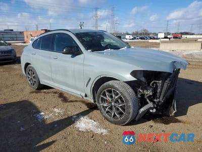 Czwarte zdjęcie samochodu z boku: 2022 BMW X4 M40I VIN:5UX43DT0XN9K58992 - miniatura