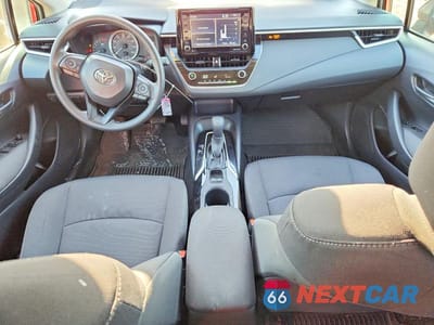 Zdjęcie 8 z 12 samochodu: 2022 TOYOTA COROLLA LE VIN:JTDEPMAEXNJ212277 - miniatura