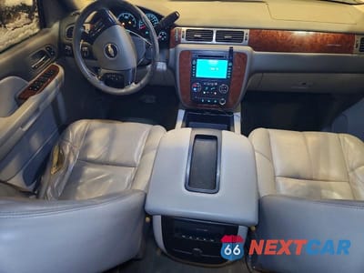 Zdjęcie 8 z 12 samochodu: 2008 CHEVROLET SILVERADO K2500 HEAVY DUTY VIN:1GCHK23608F172093 - miniatura