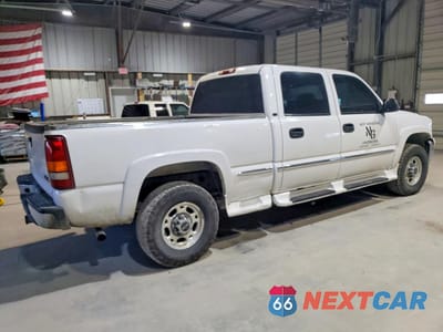 Trzecie zdjęcie samochodu z tyłu: 2001 GMC SIERRA K1500 HEAVY DUTY VIN:1GTGK13U41F153170 - miniatura