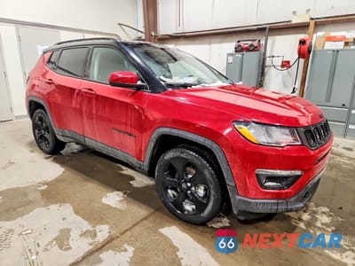 Czwarte zdjęcie samochodu z boku: 2019 JEEP COMPASS LATITUDE VIN:3C4NJDBB7KT666934 - miniatura