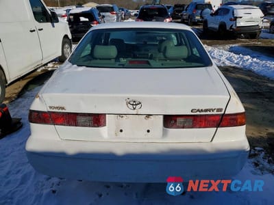 Zdjęcie 6 z 12 samochodu: 1998 TOYOTA CAMRY VIN:4T1BG28K8WU376965 - miniatura