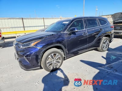 2021 TOYOTA HIGHLANDER XLE 5TDGZRAH9MS088174 - główne zdjęcie licytacji z USA - miniatura