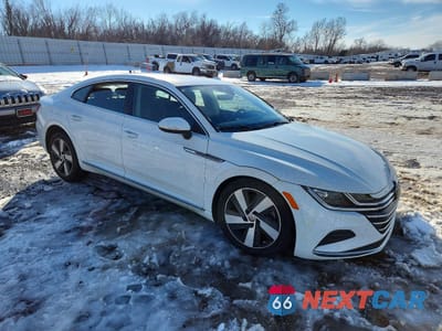 Czwarte zdjęcie samochodu z boku: 2021 VOLKSWAGEN ARTEON SE VIN:WVWAR7AN2ME005027 - miniatura