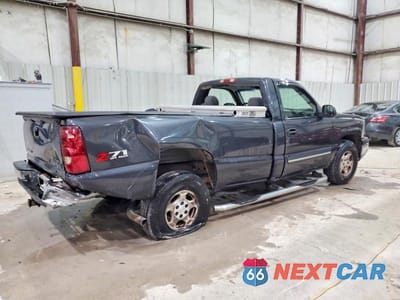 Trzecie zdjęcie samochodu z tyłu: 2003 CHEVROLET SILVERADO K1500 VIN:1GCEK14TX3Z184356 - miniatura