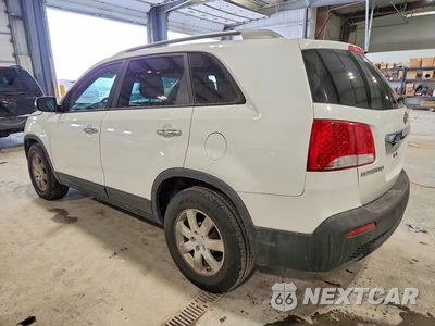 Drugie zdjęcie samochodu z przodu: 2013 KIA SORENTO LX VIN:5XYKT4A64DG343873 - miniatura