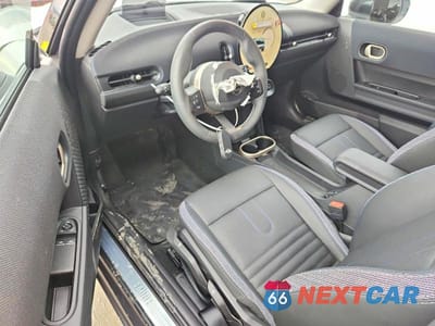 Zdjęcie 8 z 12 samochodu: 2025 MINI COOPER S VIN:WMW23GD00S2X10068 - miniatura