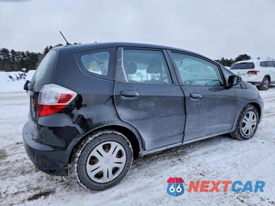 Trzecie zdjęcie samochodu z tyłu: 2010 HONDA FIT VIN:JHMGE8H21AS001621 - miniatura