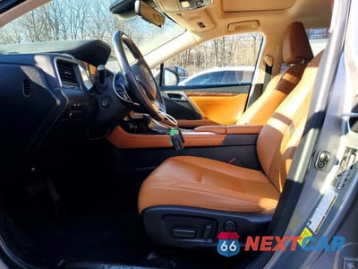 Zdjęcie 7 z 12 samochodu: 2021 LEXUS RX 350 L VIN:JTJHZKFA4M2032607 - miniatura