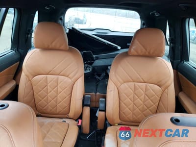 Zdjęcie 10 z 14 samochodu: 2023 BMW X7 XDRIVE40I VIN:5UX23EM08P9P97044 - miniatura