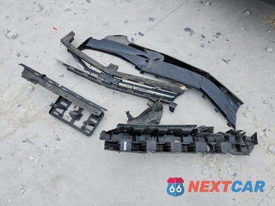 Zdjęcie 12 z 12 samochodu: 2017 CHEVROLET CAMARO LT VIN:1G1FB1RS6H0180104 - miniatura