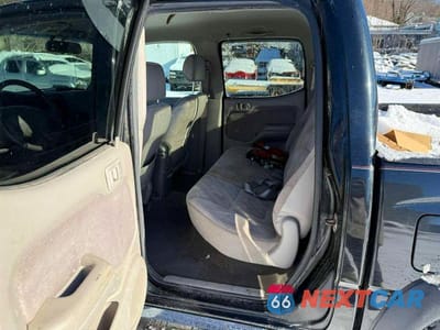 Zdjęcie 6 z 10 samochodu: 2004 TOYOTA TACOMA DOUBLE CAB VIN:5TEHN72N94Z455232 - miniatura