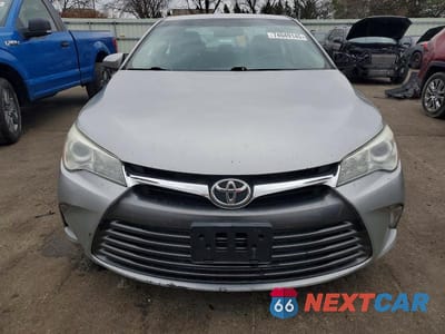 Piąte zdjęcie samochodu w środku: 2015 TOYOTA CAMRY VIN:4T4BF1FK7FR508779 - miniatura