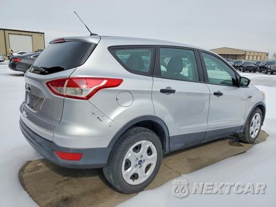 Trzecie zdjęcie samochodu z tyłu: 2016 FORD ESCAPE S VIN:1FMCU0F79GUA09588 - miniatura