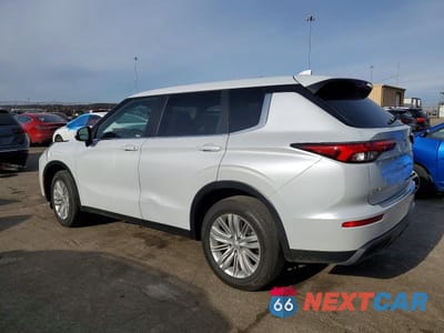 Drugie zdjęcie samochodu z przodu: 2024 MITSUBISHI OUTLANDER ES VIN:JA4J3UA82RZ074529 - miniatura