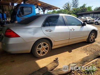 Trzecie zdjęcie samochodu z tyłu: 2007 HONDA ACCORD EX VIN:1HGCM56767A182117 - miniatura