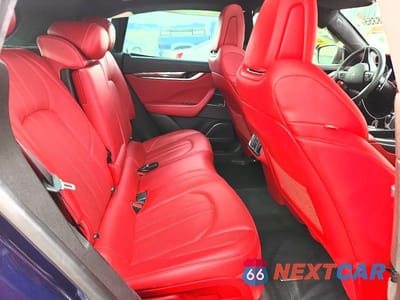 Zdjęcie 11 z 12 samochodu: 2017 MASERATI LEVANTE S SPORT VIN:ZN661YUS5HX234962 - miniatura