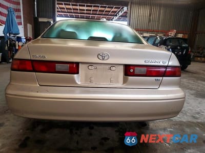 Zdjęcie 6 z 11 samochodu: 1998 TOYOTA CAMRY LE VIN:JT2BF28K3W0133815 - miniatura