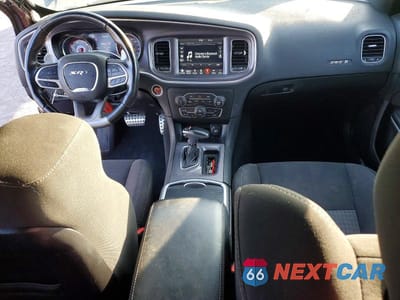 Zdjęcie 8 z 12 samochodu: 2020 DODGE CHARGER SCAT PACK VIN:2C3CDXGJ8LH219463 - miniatura