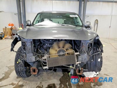 Piąte zdjęcie samochodu w środku: 2018 INFINITI QX80 BASE VIN:JN8AZ2NE4J9192938 - miniatura