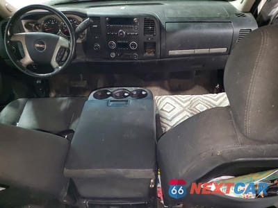 Zdjęcie 8 z 11 samochodu: 2013 GMC SIERRA K1500 SLE VIN:1GTR2VE70DZ375232 - miniatura