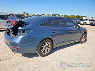 Piąte zdjęcie samochodu w środku: 2017 HYUNDAI SONATA SE VIN:5NPE24AF1HH498136 - miniatura