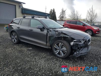 Czwarte zdjęcie samochodu z boku: 2025 VOLVO V60 CROSS COUNTRY PLUS VIN:YV4L12WK7S2147063 - miniatura