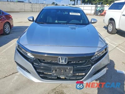 Piąte zdjęcie samochodu w środku: 2019 HONDA ACCORD SPORT VIN:1HGCV1F36KA145967 - miniatura