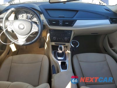 Zdjęcie 8 z 12 samochodu: 2014 BMW X1 SDRIVE28I VIN:WBAVM1C53EVW54795 - miniatura