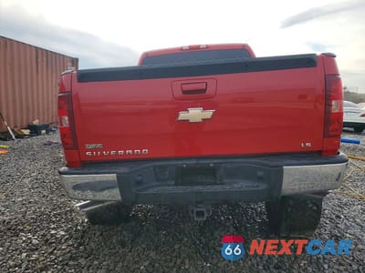 Zdjęcie 6 z 11 samochodu: 2010 CHEVROLET SILVERADO K1500 LS VIN:3GCRKREA5AG218164 - miniatura