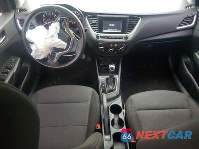 Zdjęcie 8 z 12 samochodu: 2019 HYUNDAI ACCENT SE VIN:3KPC24A35KE049549 - miniatura