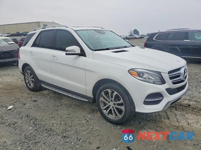 Czwarte zdjęcie samochodu z boku: 2016 MERCEDES-BENZ GLE 350 VIN:4JGDA5JB6GA655405 - miniatura
