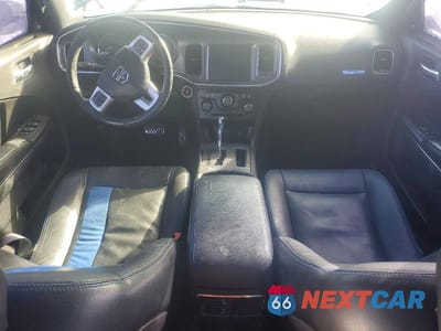 Zdjęcie 8 z 12 samochodu: 2011 DODGE CHARGER R VIN:2B3CL5CT2BH616841 - miniatura
