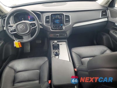 Zdjęcie 8 z 12 samochodu: 2024 VOLVO XC90 CORE VIN:YV4L12PK5R1150655 - miniatura