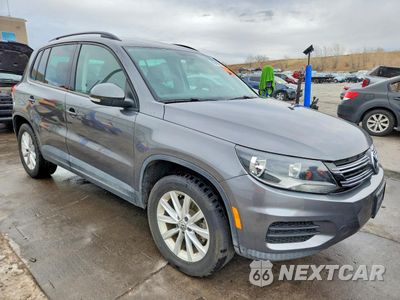 Czwarte zdjęcie samochodu z boku: 2015 VOLKSWAGEN TIGUAN S VIN:WVGBV7AX1FW517260 - miniatura
