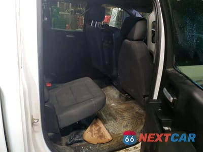 Zdjęcie 10 z 12 samochodu: 2019 GMC SIERRA K1500 VIN:1GTU9AEF1KZ317228 - miniatura