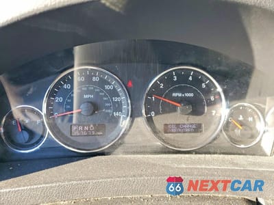 Zdjęcie 9 z 12 samochodu: 2009 JEEP GRAND CHEROKEE LAREDO VIN:1J8GR48K79C549426 - miniatura