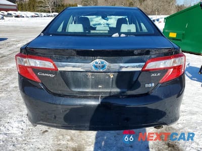 Zdjęcie 6 z 12 samochodu: 2013 TOYOTA CAMRY HYBRID VIN:4T1BD1FK9DU075186 - miniatura