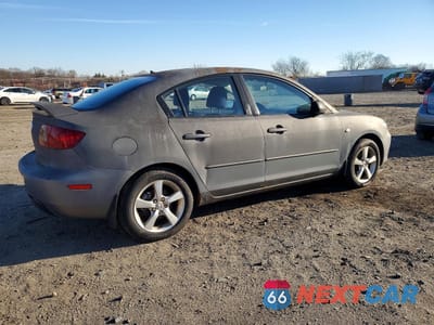 Trzecie zdjęcie samochodu z tyłu: 2005 MAZDA 3 I VIN:JM1BK32FX51275592 - miniatura